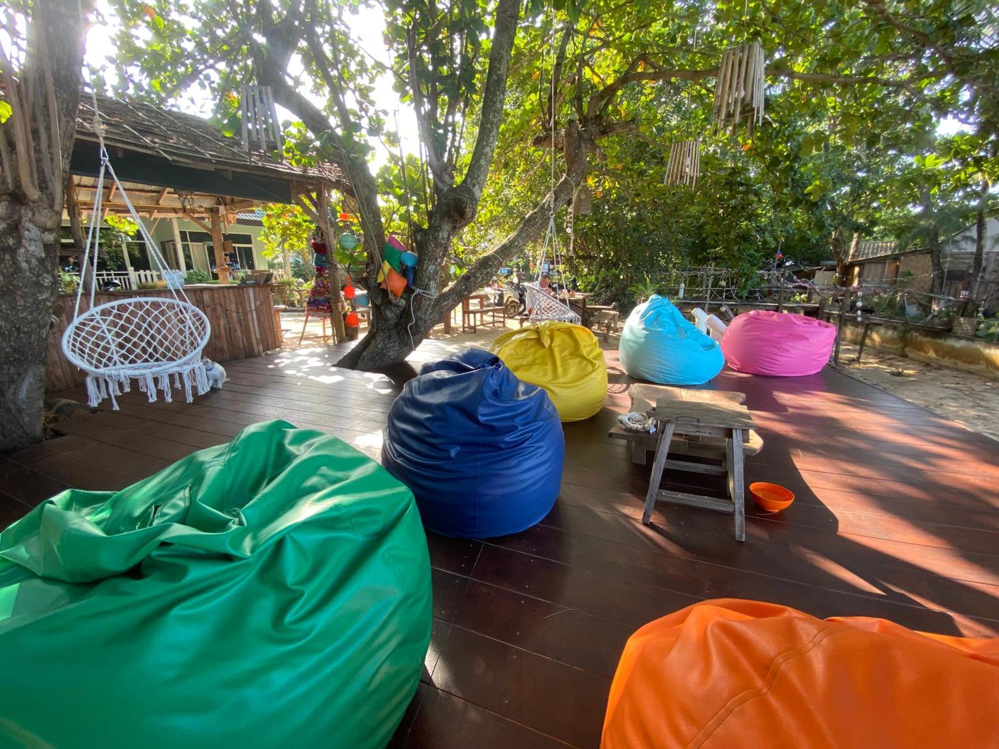 Coconut Lanta Resort @Klong Dow Beach 끄라비 외부 사진