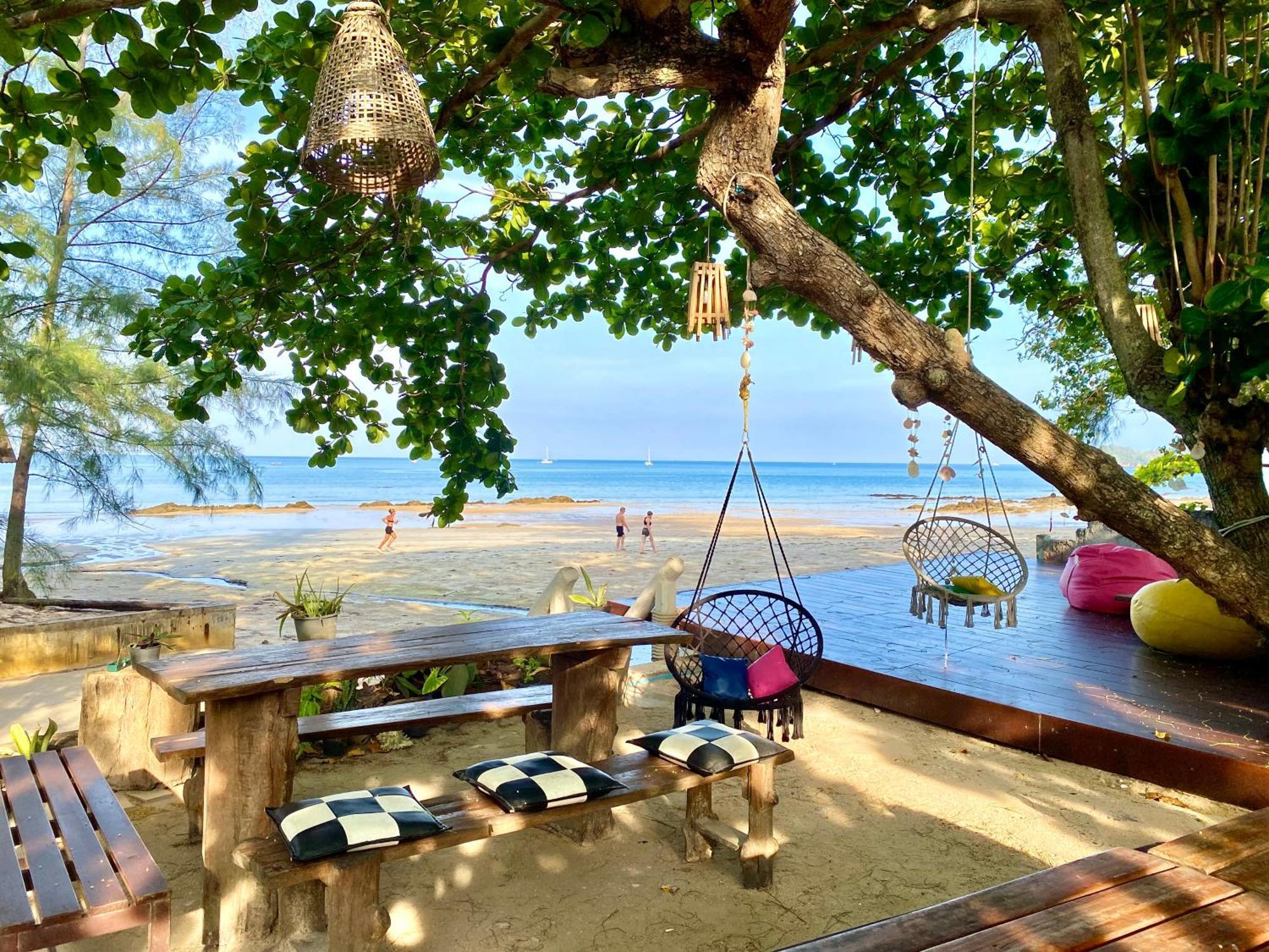 Coconut Lanta Resort @Klong Dow Beach 끄라비 외부 사진
