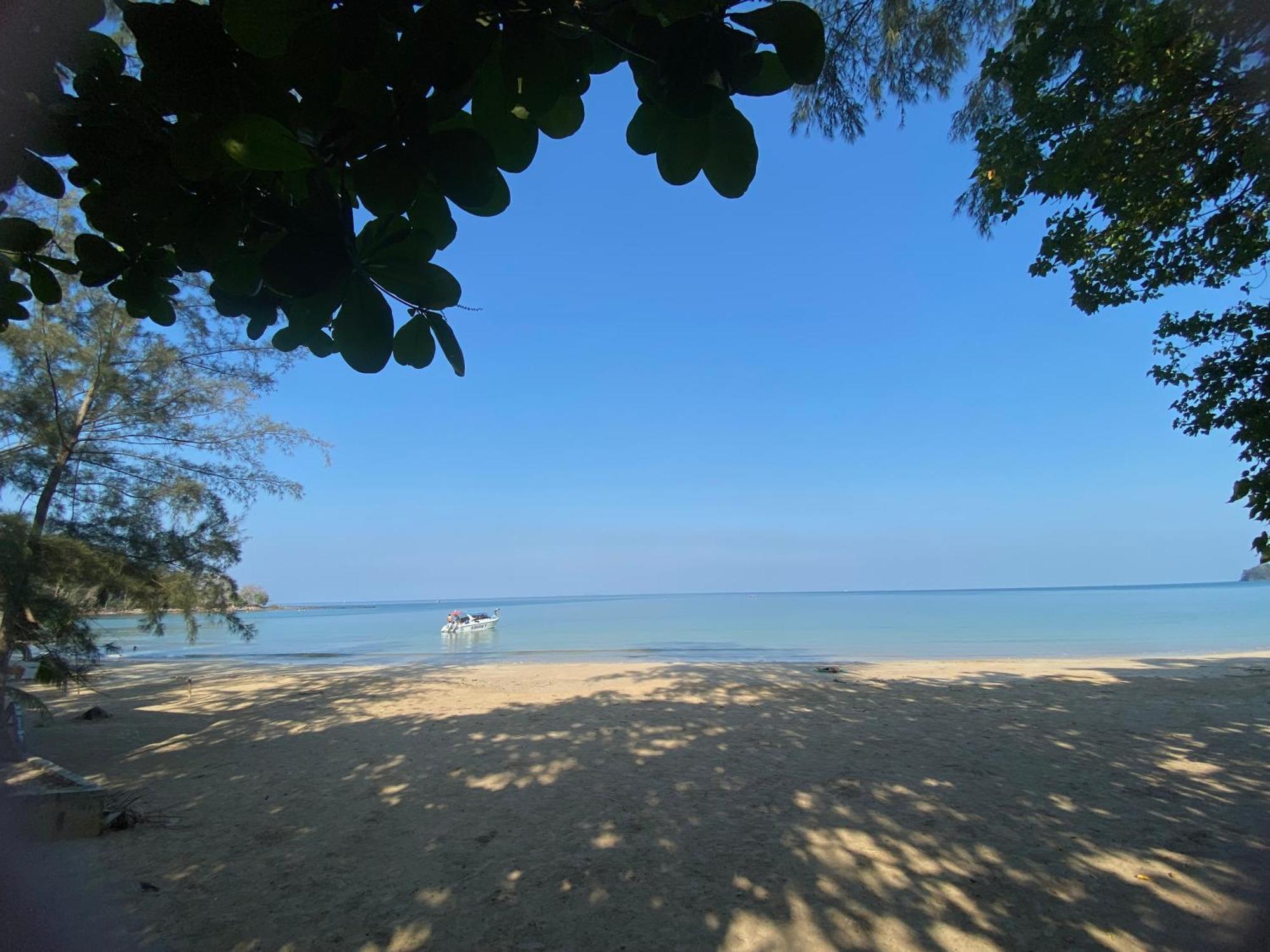 Coconut Lanta Resort @Klong Dow Beach 끄라비 외부 사진