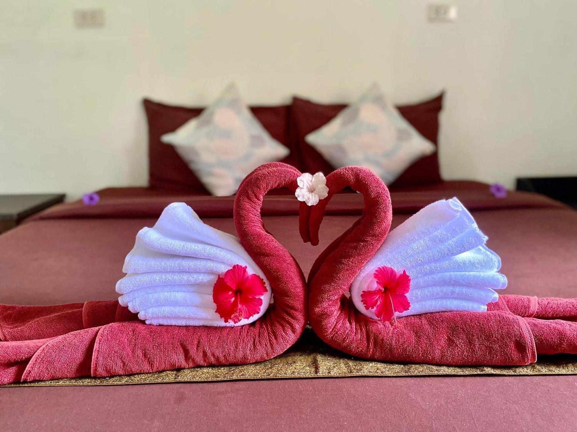 Coconut Lanta Resort @Klong Dow Beach 끄라비 외부 사진