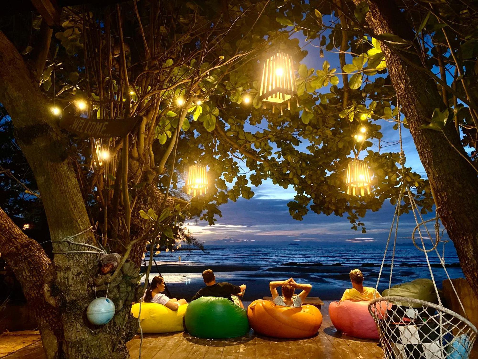 Coconut Lanta Resort @Klong Dow Beach 끄라비 외부 사진