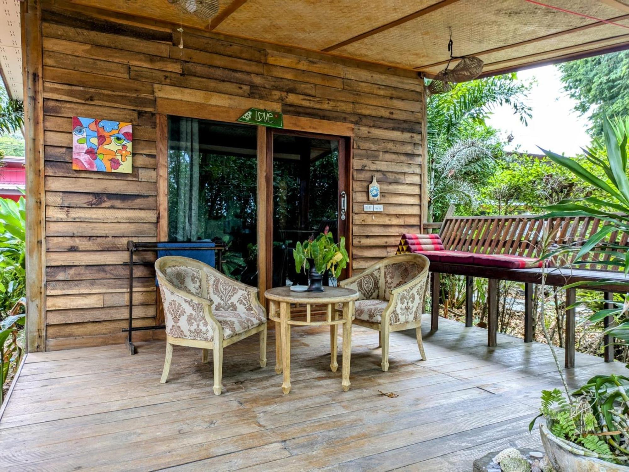 Coconut Lanta Resort @Klong Dow Beach 끄라비 외부 사진