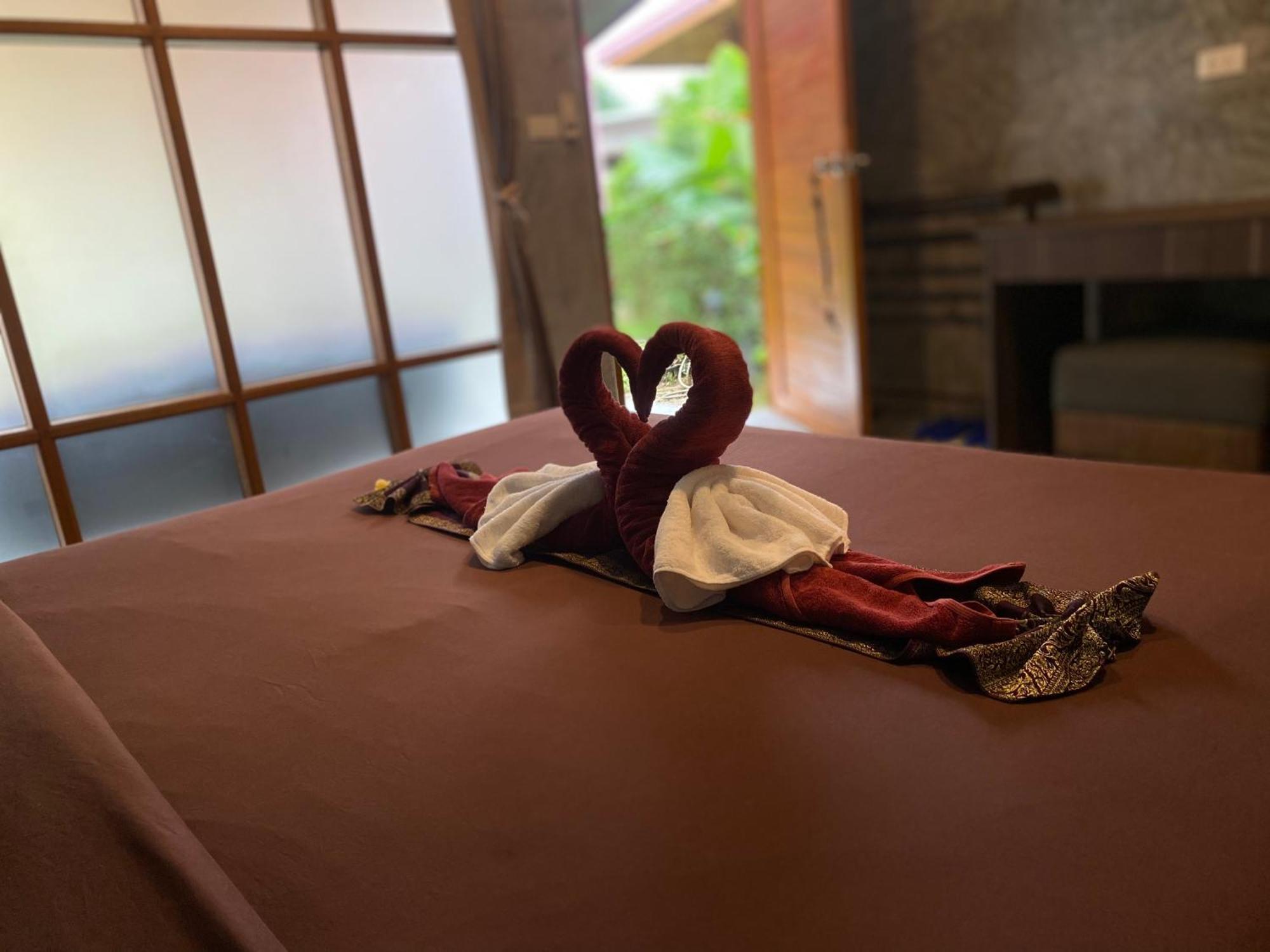 Coconut Lanta Resort @Klong Dow Beach 끄라비 외부 사진